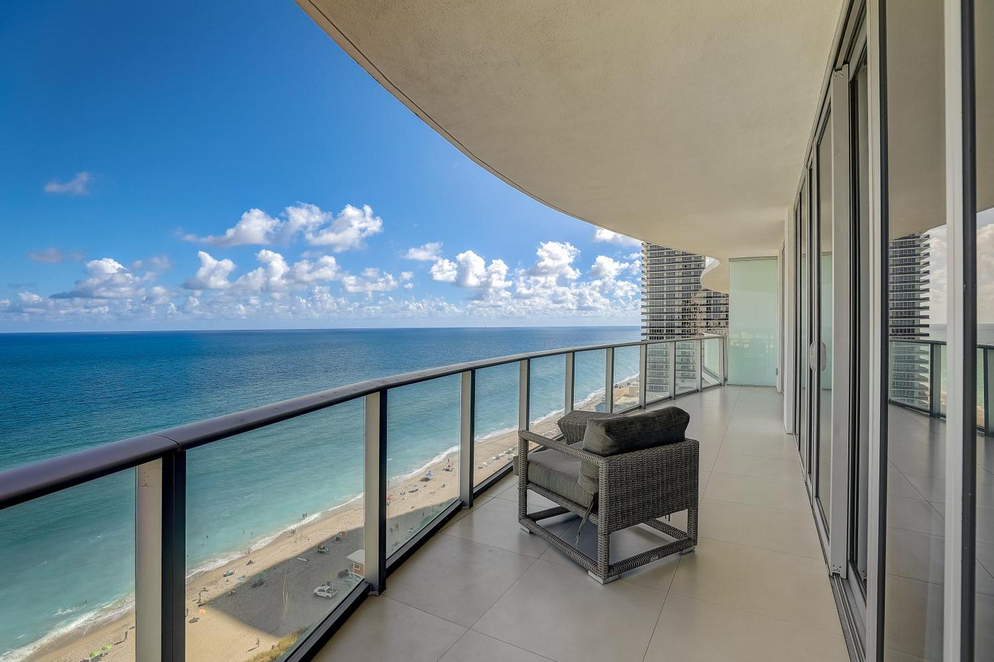 1502 - Stunning Ocean View At The Beach Apartment Hollywood Bagian luar foto